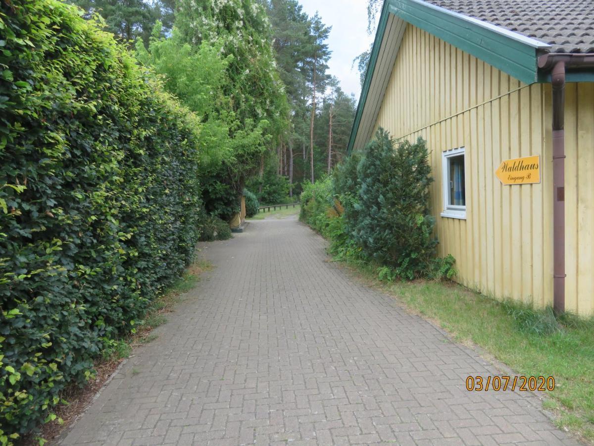 Gruppenbungalow-Waldhaus-Am Ferienpark Mirow Exterior foto